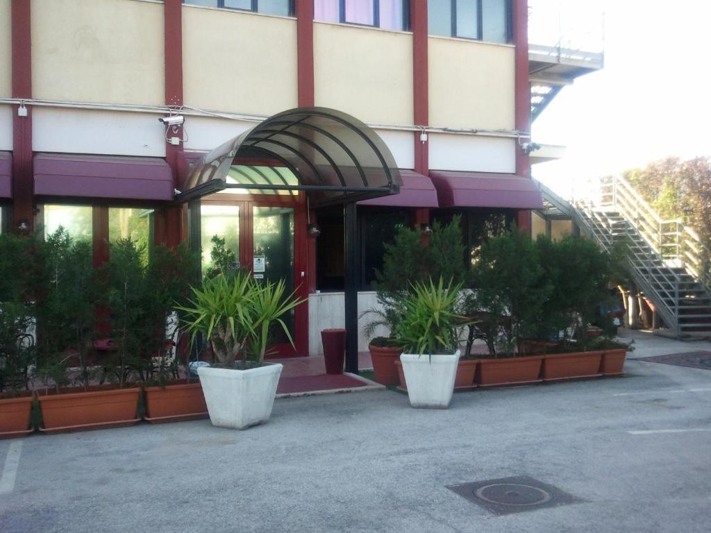 Euromotel Bari Zewnętrze zdjęcie